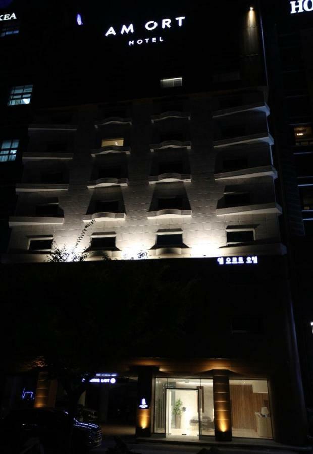 Am Ort Hotel Yeosu Exteriör bild